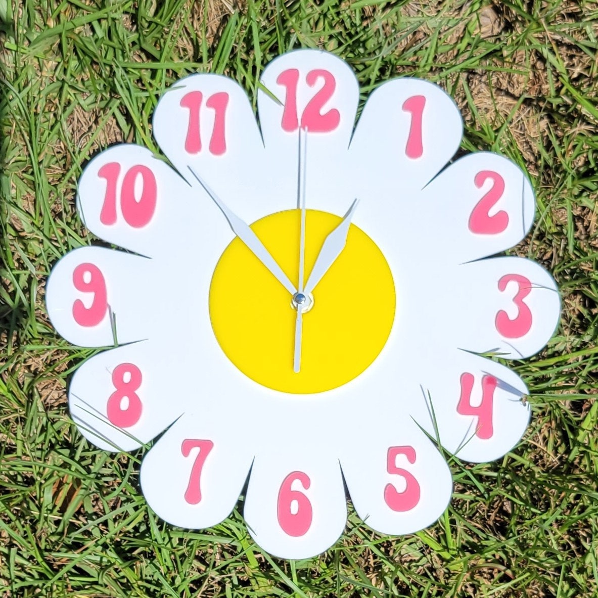 White Daisy Wall Clock
