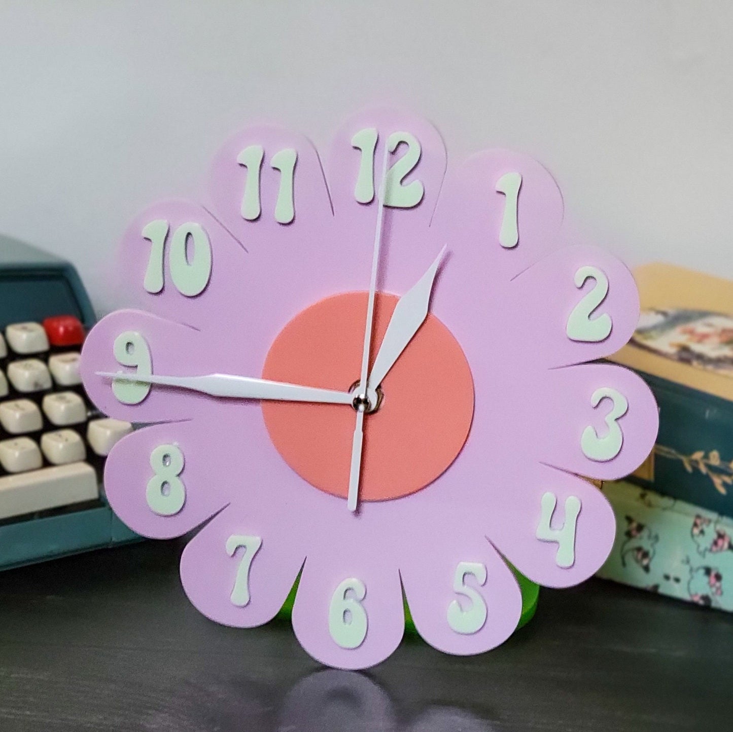 Blacklight Daisy Desk Clock