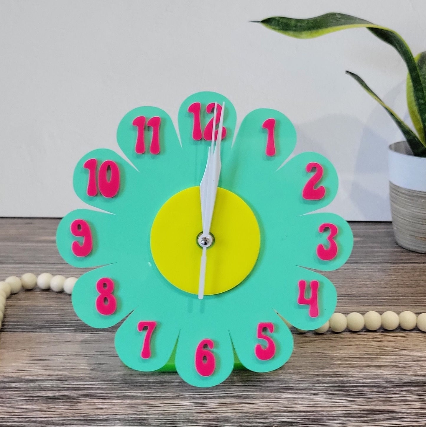 Turquoise Daisy Desk Clock