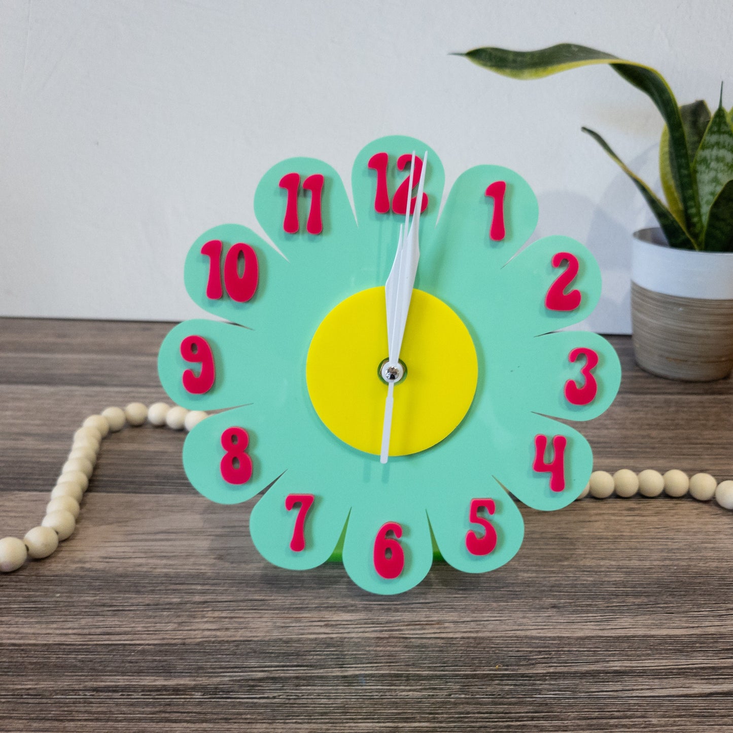Turquoise Daisy Desk Clock