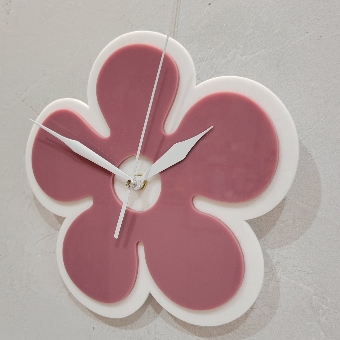 Mauve Mini Daisy Wall Clock