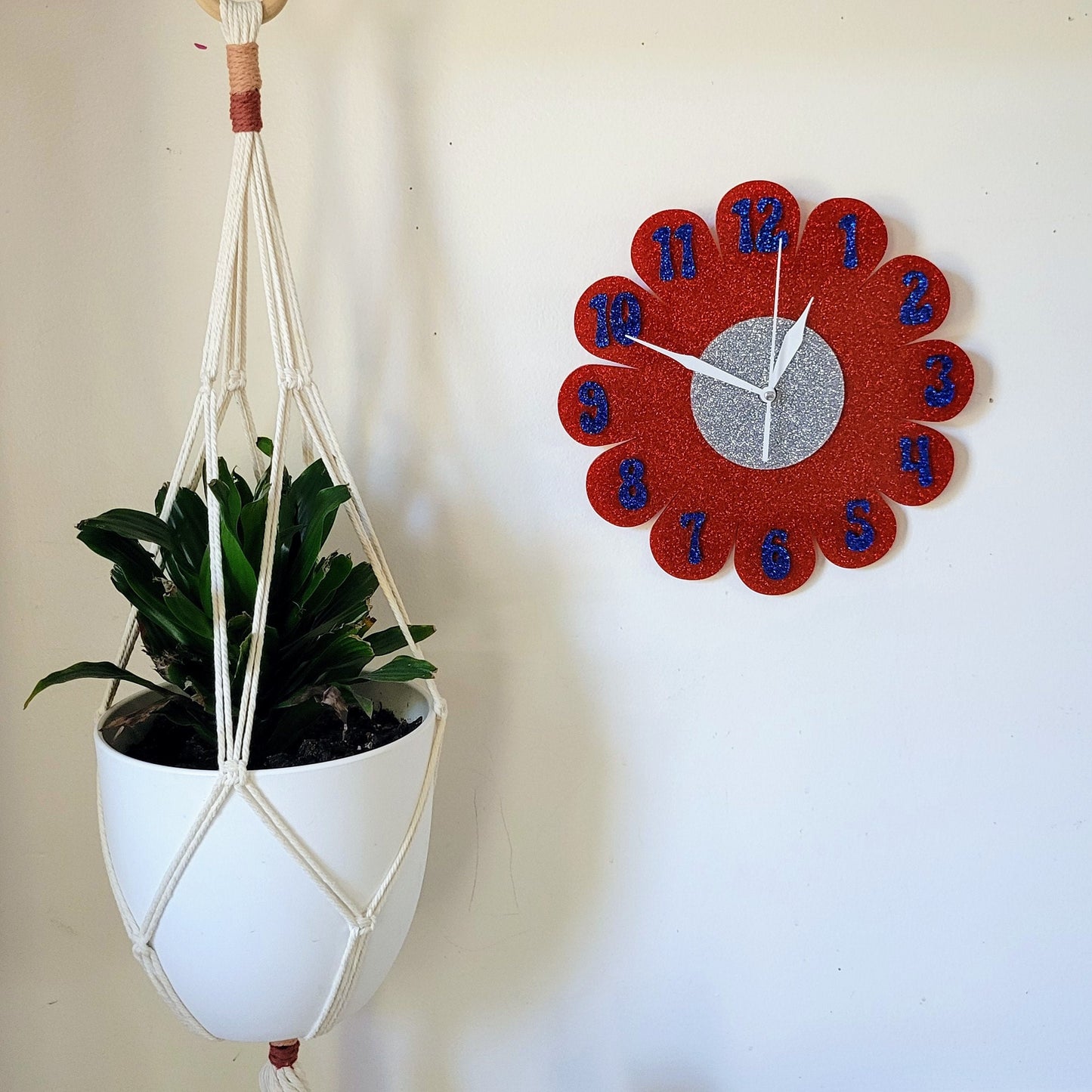 Red Glitter Daisy Wall Clock