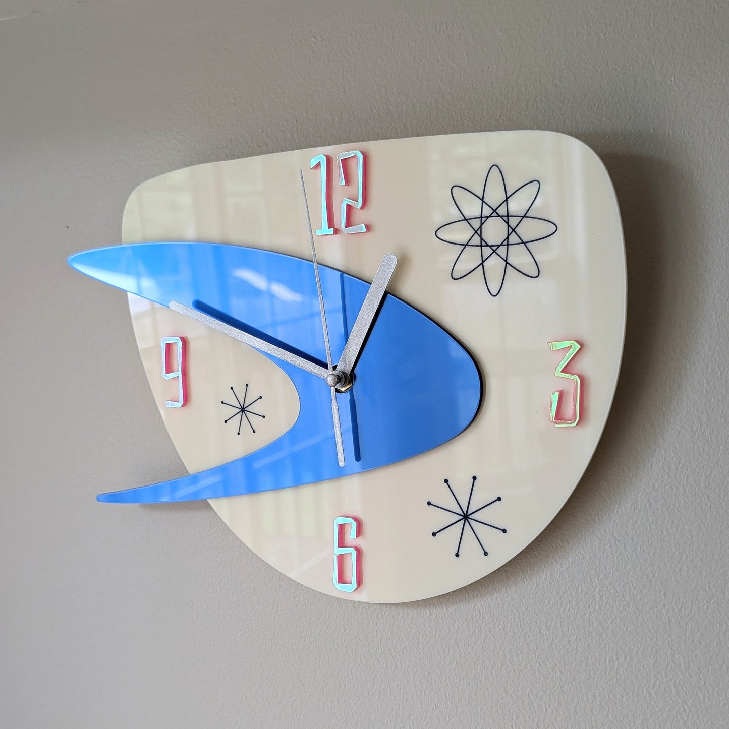 Mid Century Retro 50s Style Clock