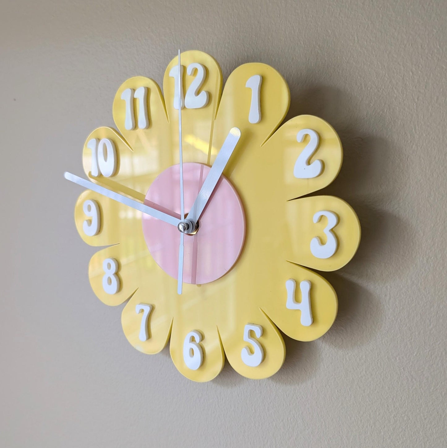 Mini Retro Vintage 1970s Inspired Daisy Wall Clock -Funky Wall Clock - Retro Clock - Flower Power -Mini Clock - Kitchen Clock - Flower Clock