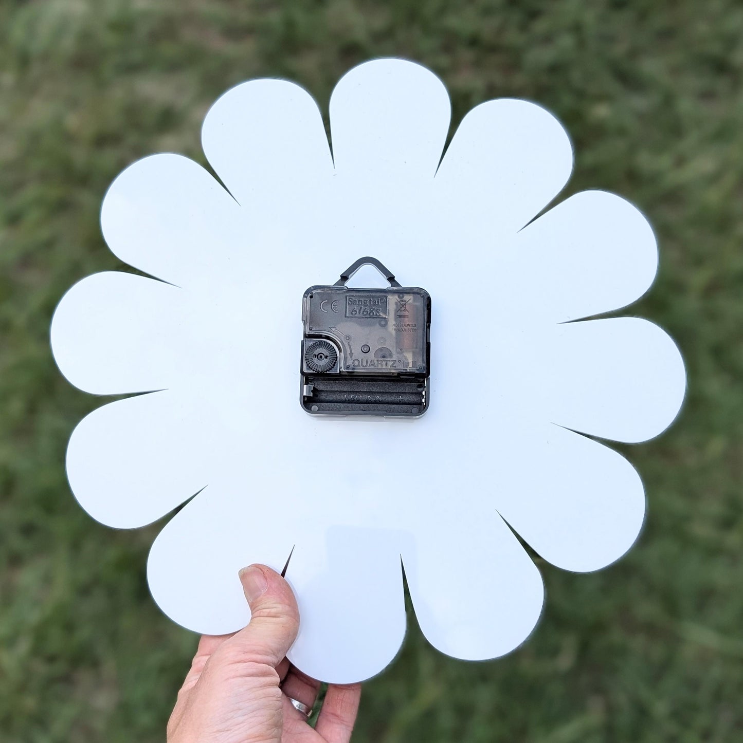 Retro Vintage 1970s Inspired Daisy Wall Clock - Funky Wall Clock - Retro Clock - Flower Power - Nursery Clock - Kitchen Clock - Flower Clock