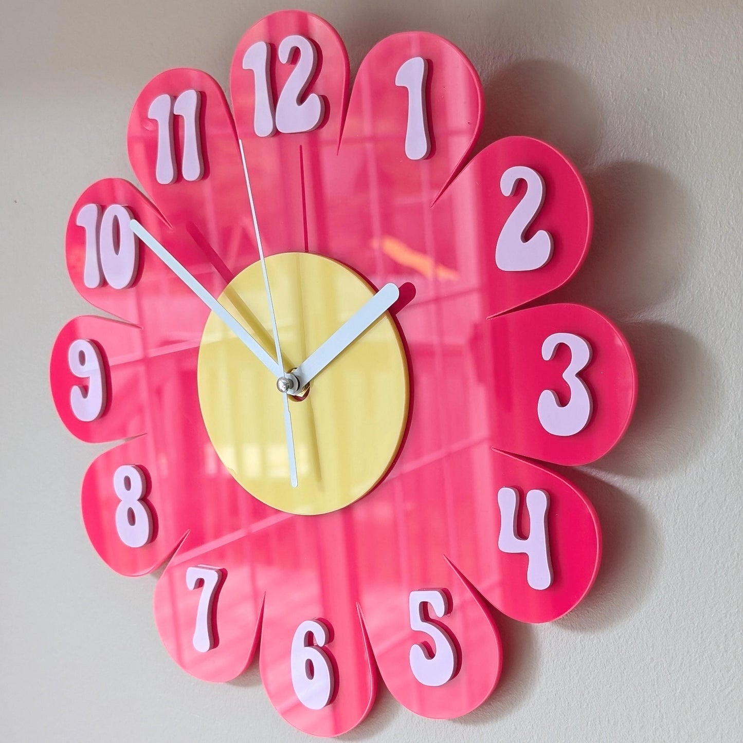 Retro Vintage 1970s Inspired Daisy Wall Clock - Funky Wall Clock - Retro Clock - Flower Power - Nursery Clock - Kitchen Clock - Flower Clock
