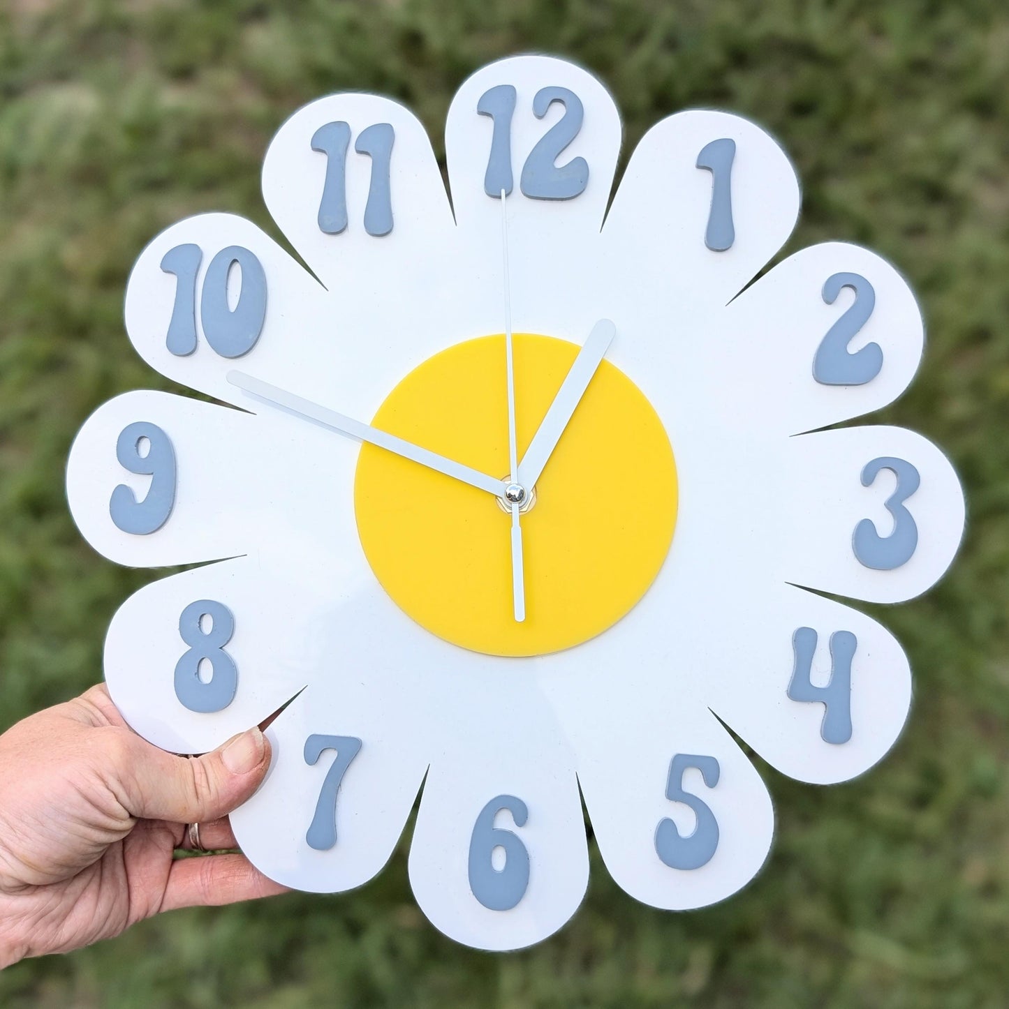 Retro Vintage 1970s Inspired Daisy Wall Clock - Funky Wall Clock - Retro Clock - Flower Power - Nursery Clock - Kitchen Clock - Flower Clock