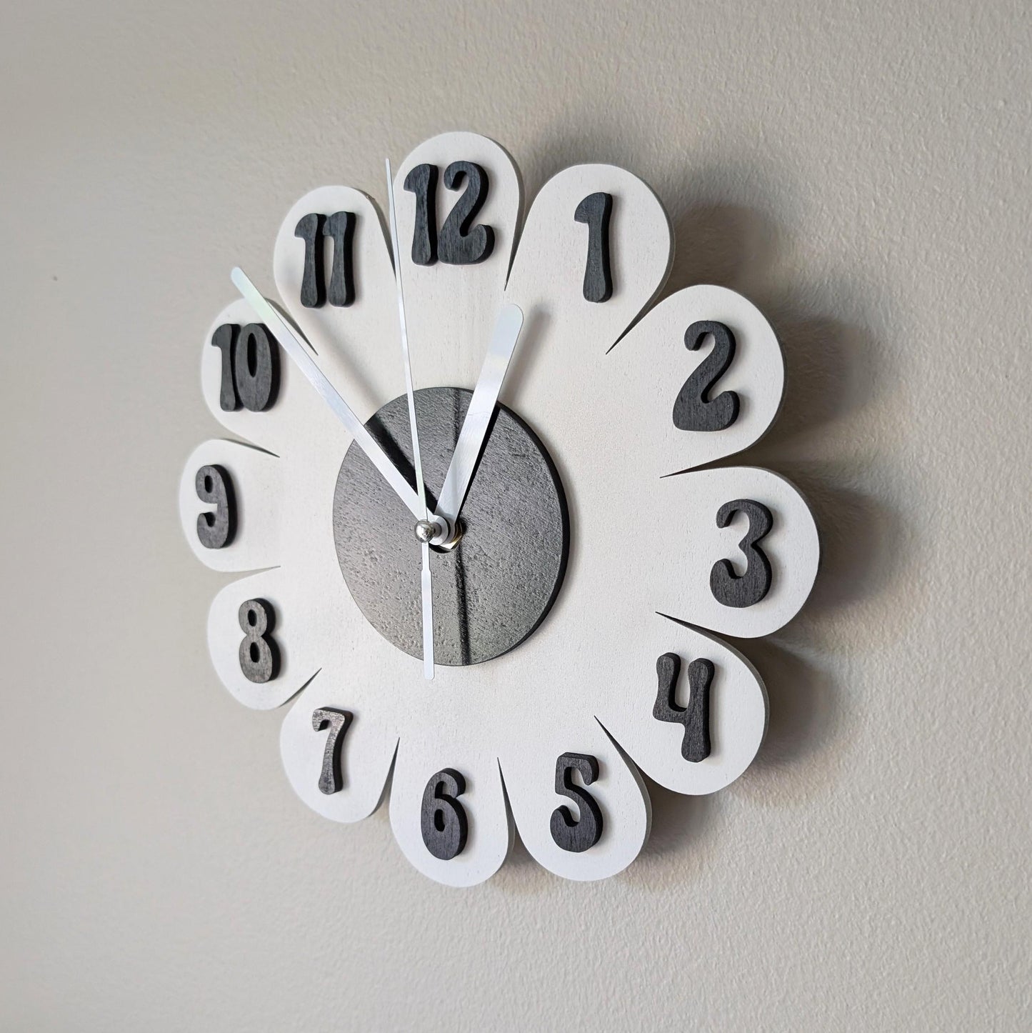 Mini Retro Vintage 1970s Inspired Daisy Wall Clock -Funky Wall Clock - Retro Clock - Flower Power -Mini Clock - Kitchen Clock - Flower Clock