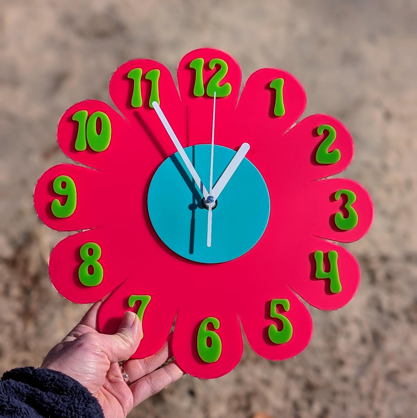 Retro Vintage 1970s Inspired Daisy Wall Clock - Funky Wall Clock - Retro Clock - Flower Power - Nursery Clock - Kitchen Clock - Flower Clock