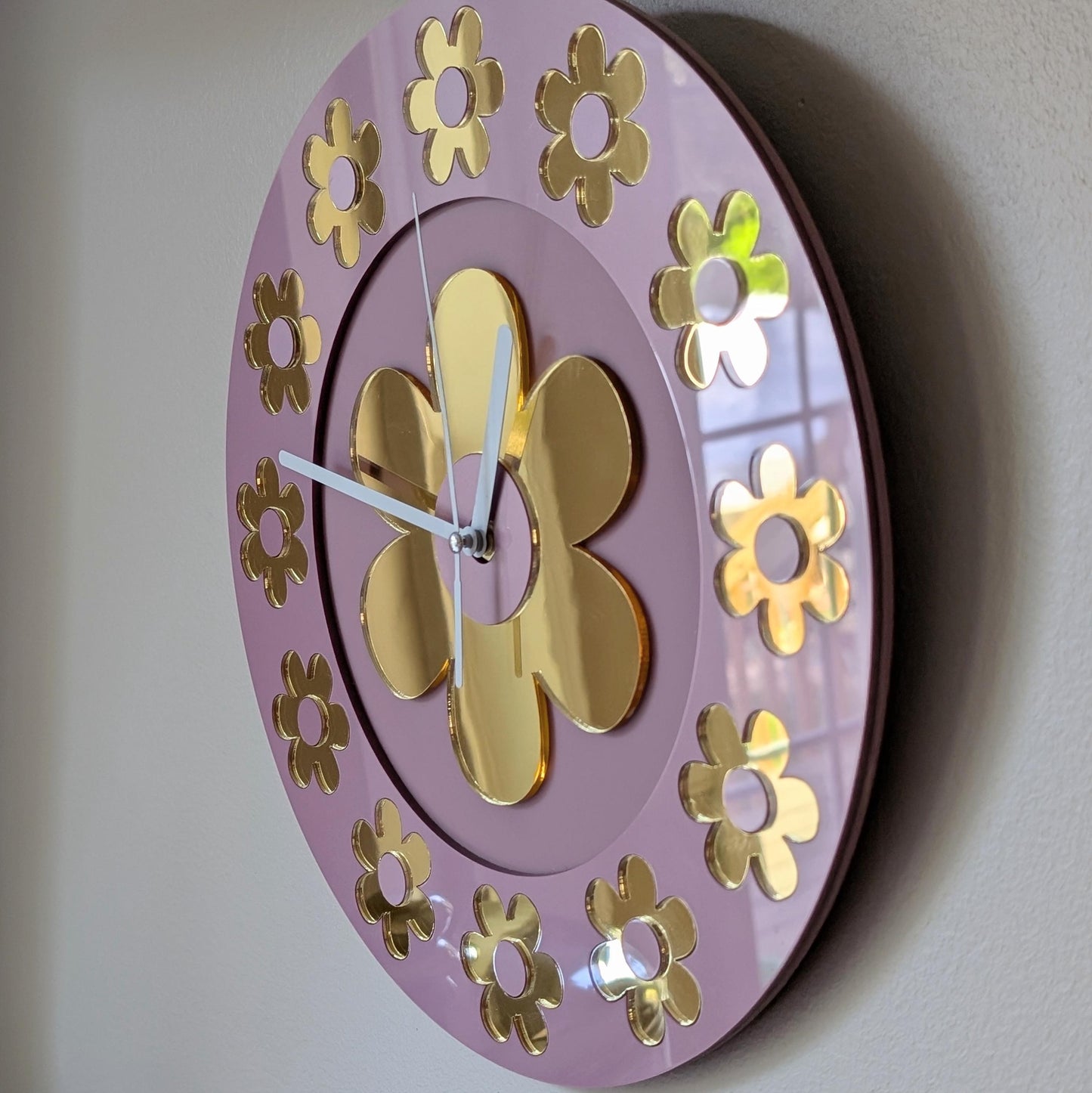 Retro Vintage 1970s Inspired Daisy Wall Clock - Funky Wall Clock - Retro Clock - Flower Power - Nursery Clock - Kitchen Clock - Flower Clock
