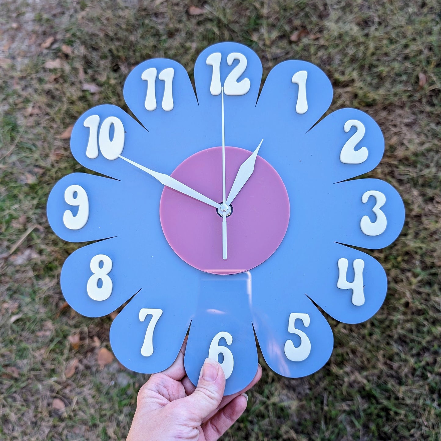Retro Vintage 1970s Inspired Daisy Wall Clock - Funky Wall Clock - Retro Clock - Flower Power - Nursery Clock - Kitchen Clock - Flower Clock