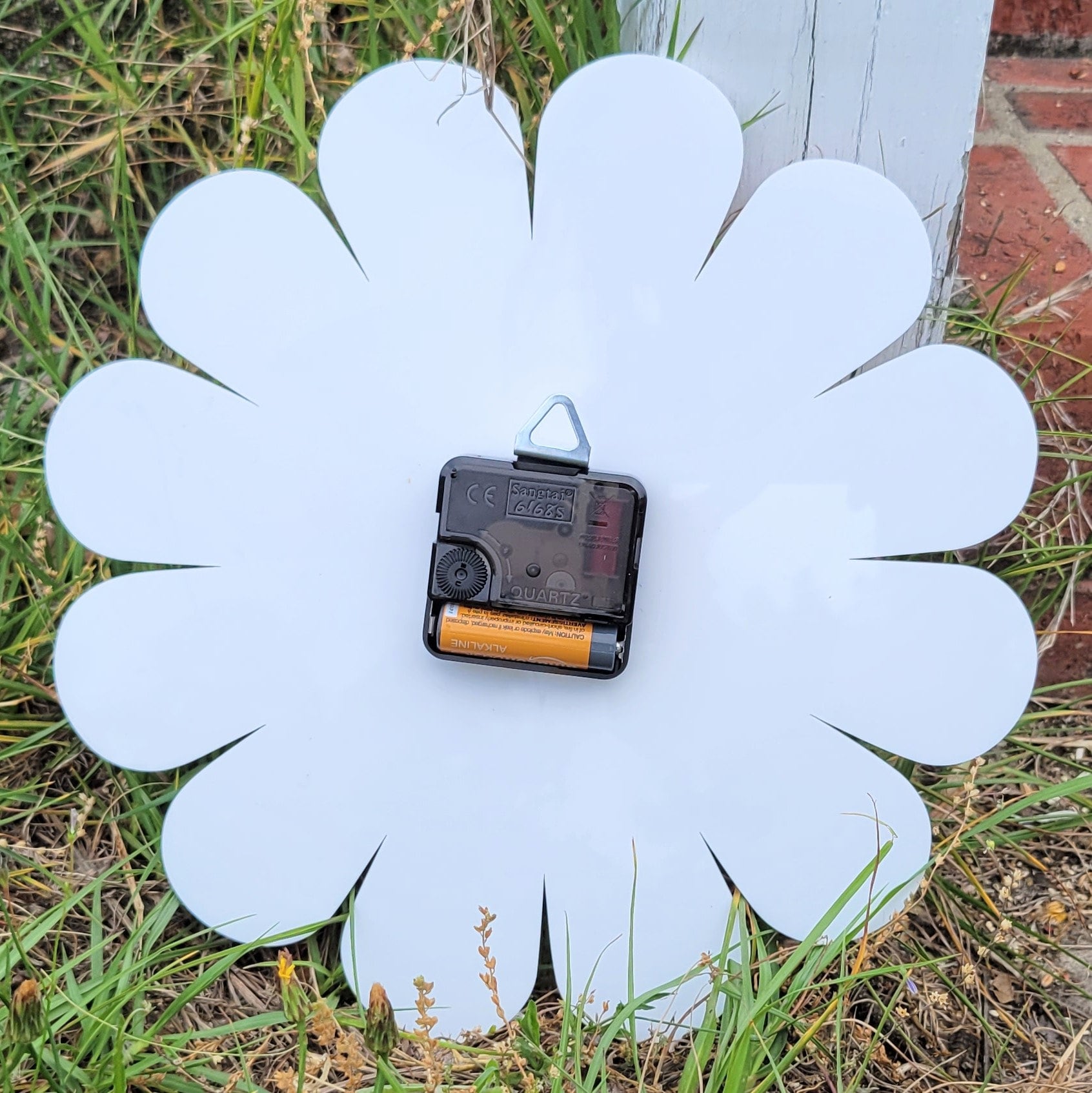 Retro Daisy Wall Clock - Funky Wall Clock - White and Green
