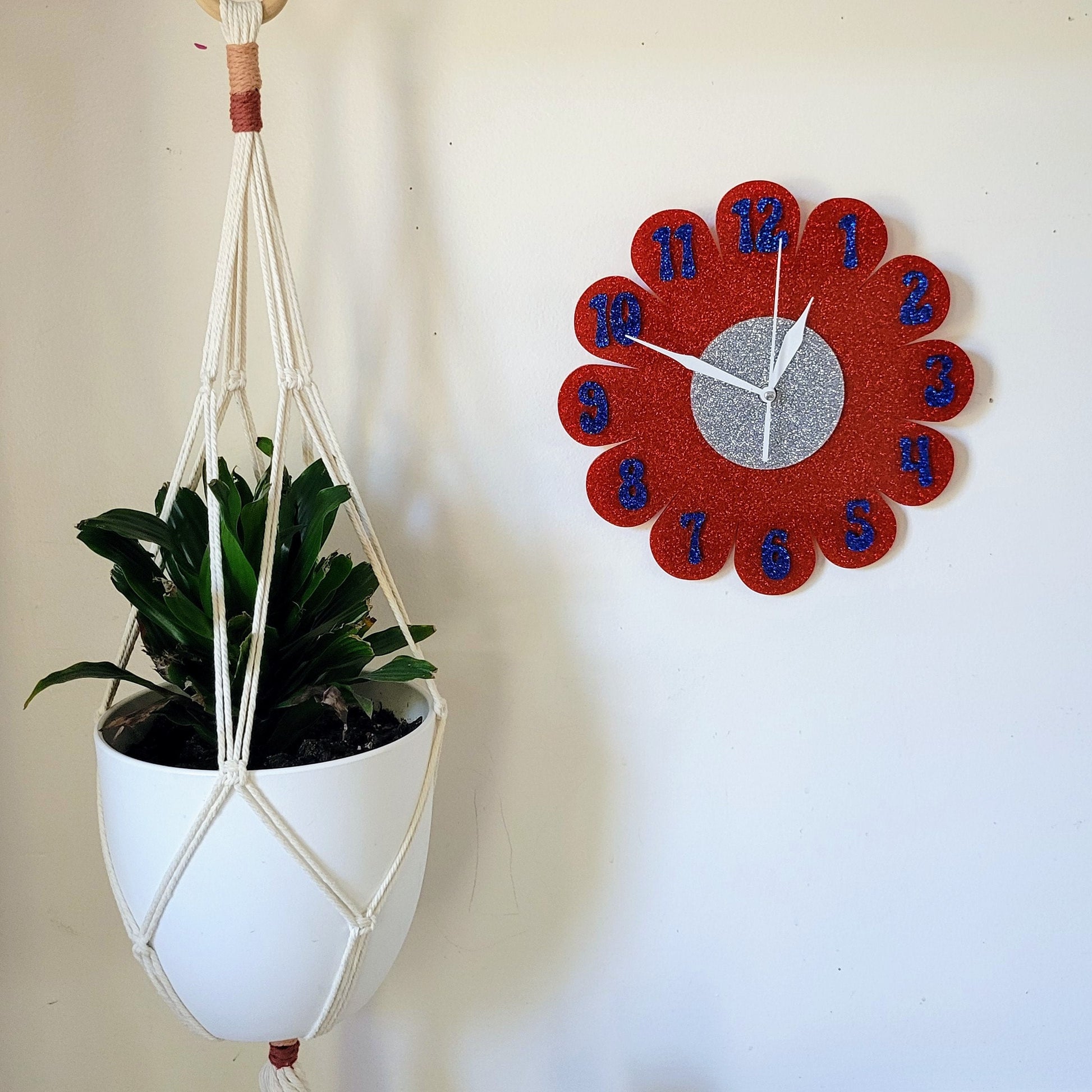 Red Glitter Daisy Wall Clock