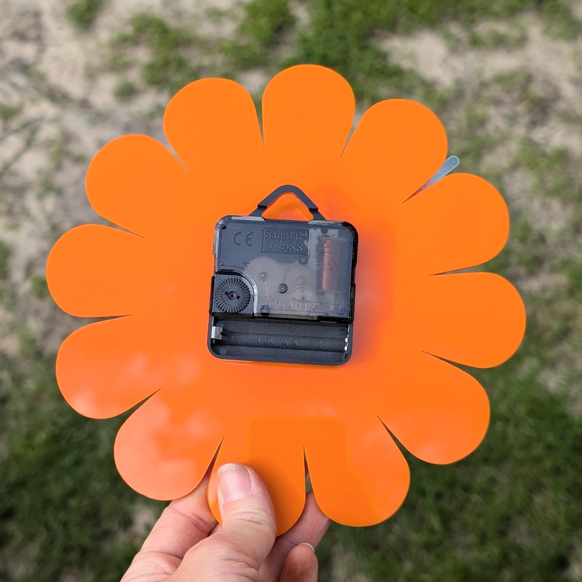 Mini Daisy Wall Clock
