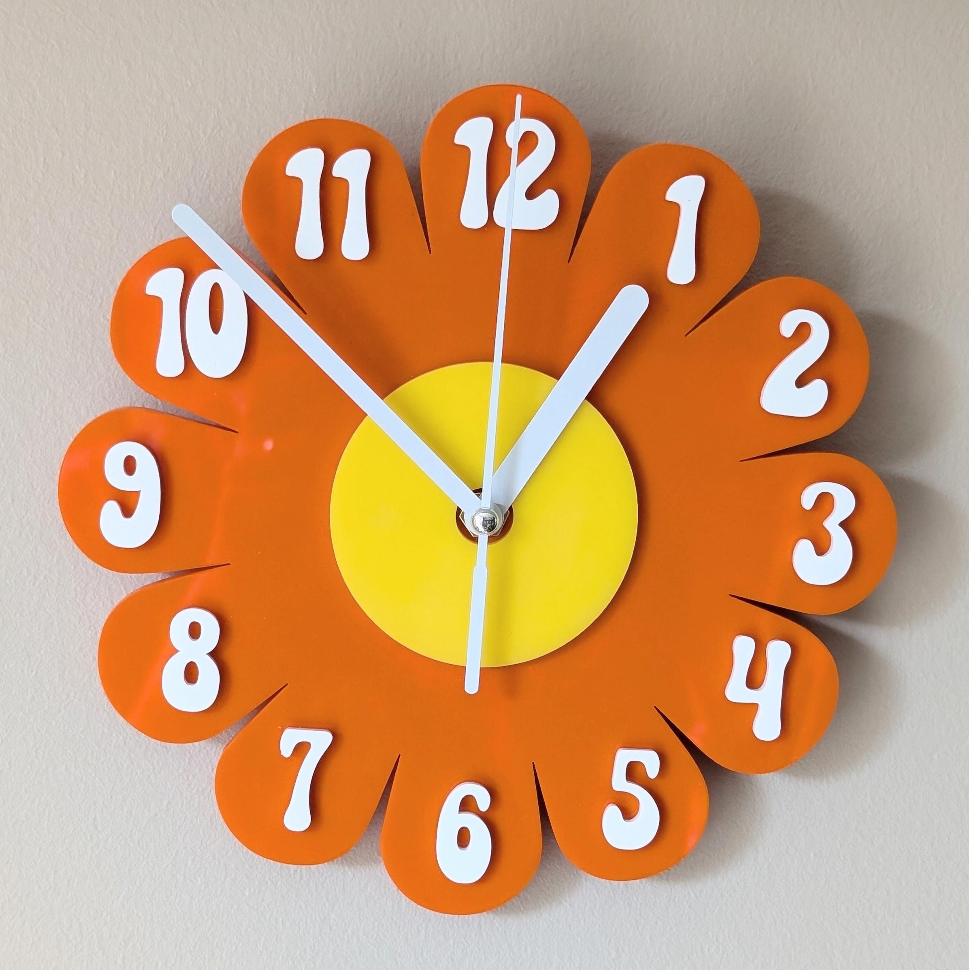 Mini Daisy Wall Clock
