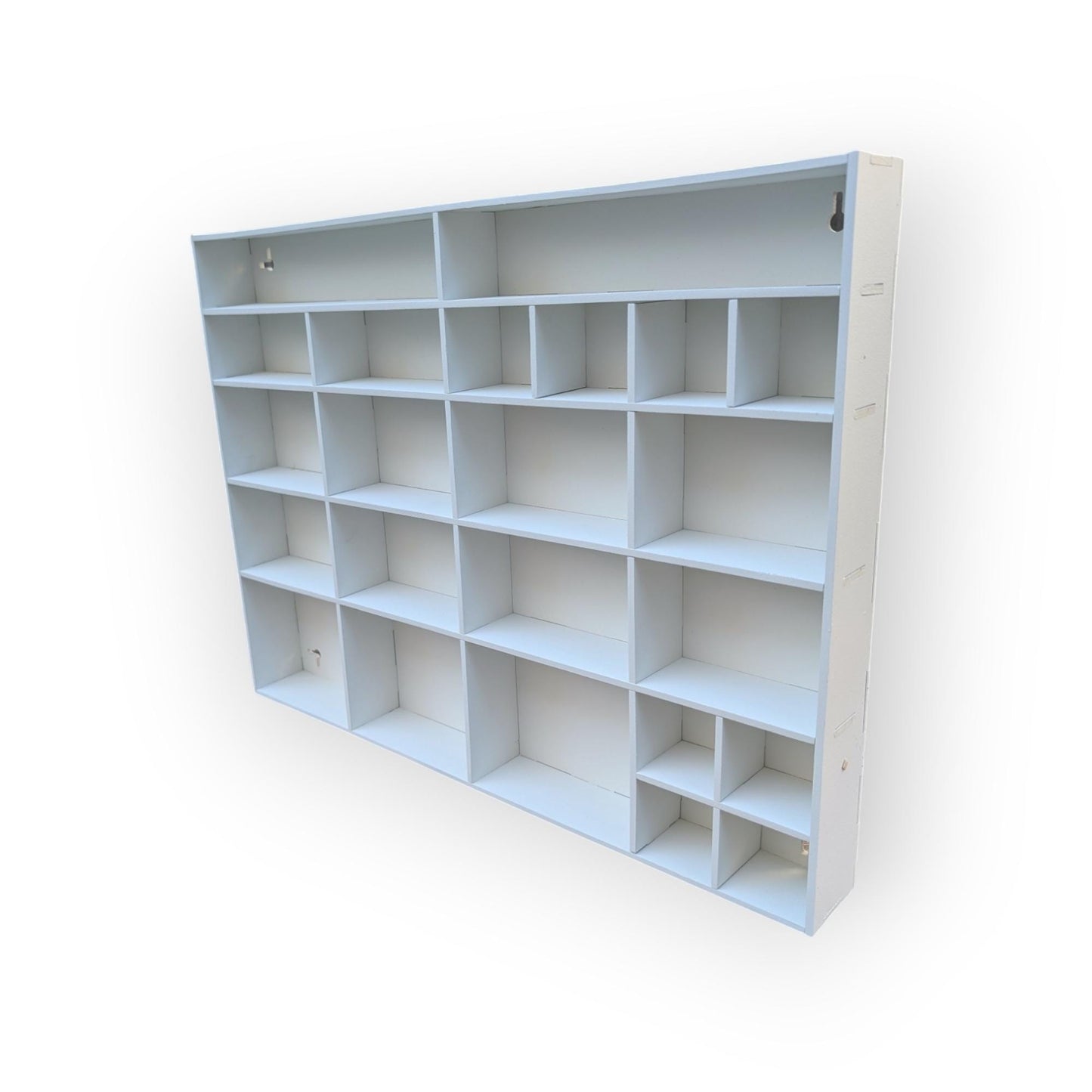 White Curio Shelf 15"x20"