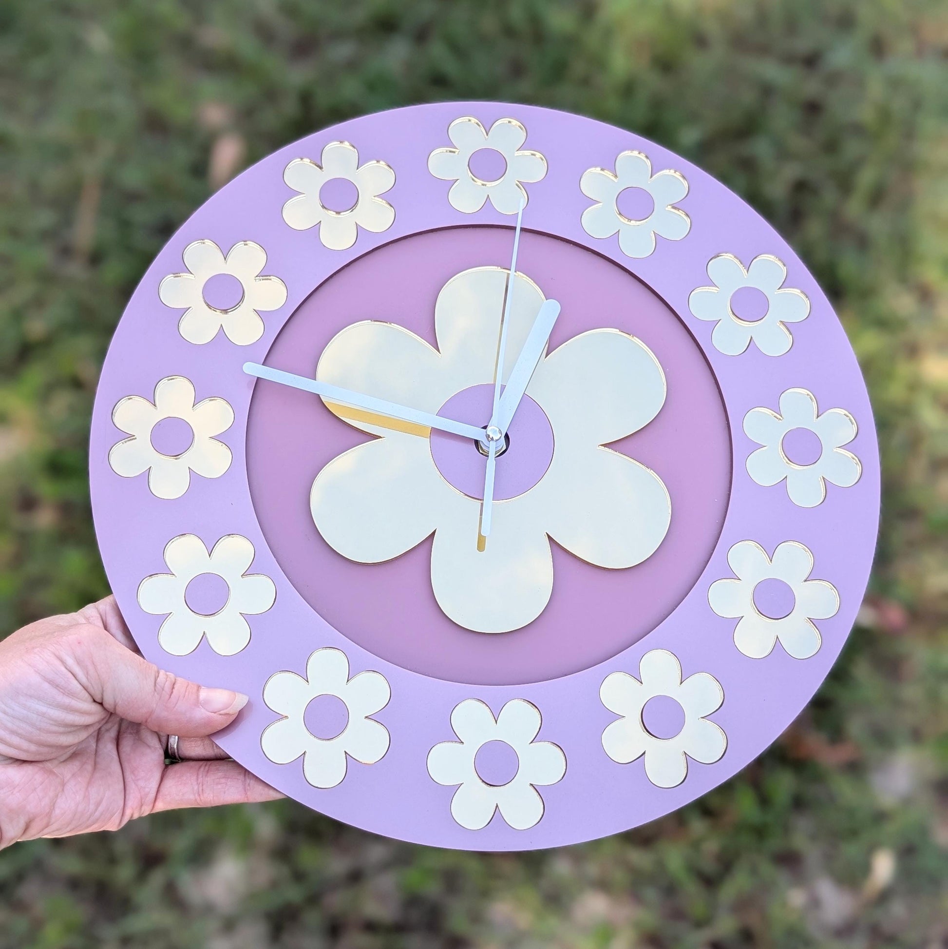 Retro Vintage 1970s Inspired Daisy Wall Clock - Funky Wall Clock - Retro Clock - Flower Power - Nursery Clock - Kitchen Clock - Flower Clock
